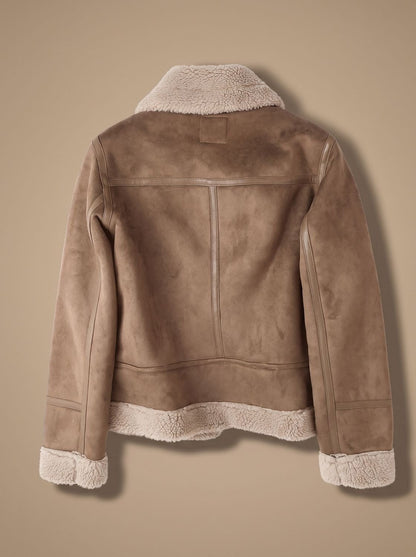 Chaqueta aviador con cinturón ajustable ciñendo la cintura