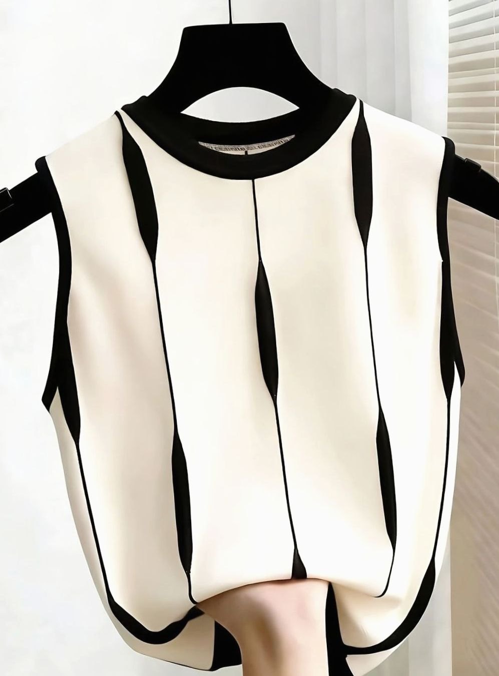 Jersey ISOLINA combinado en look casual chic de mujer