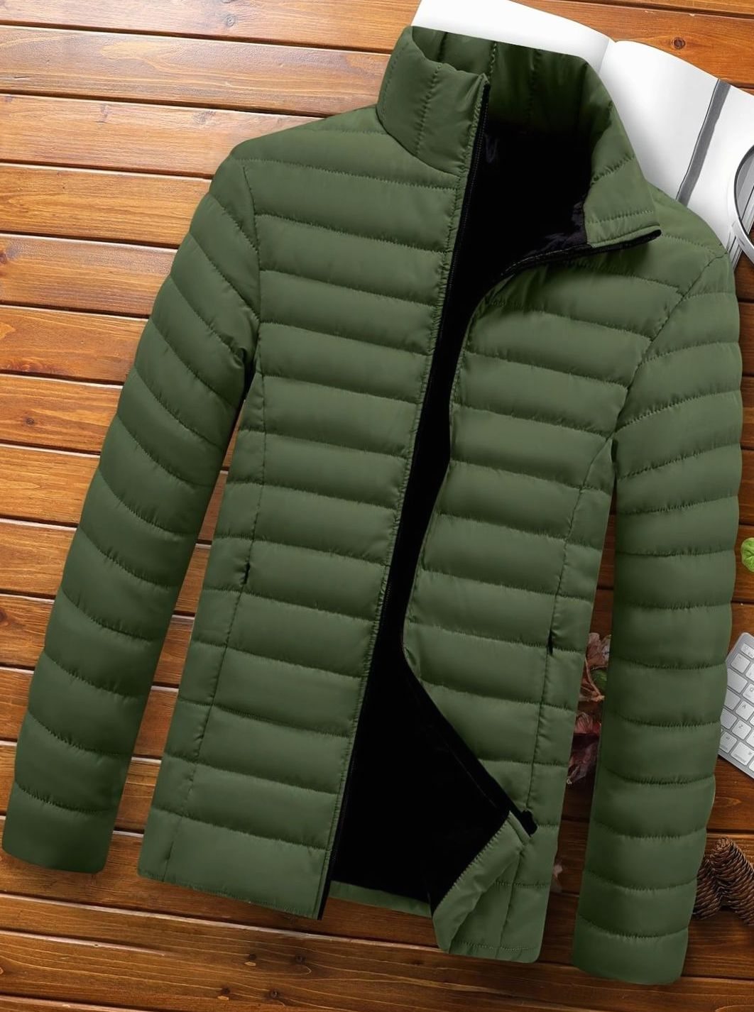 Chaqueta KESTON en color amarillo con cierre frontal