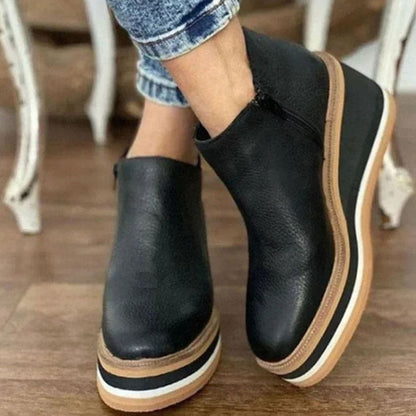 Botines Chelsea de mujer combinados con vaqueros
