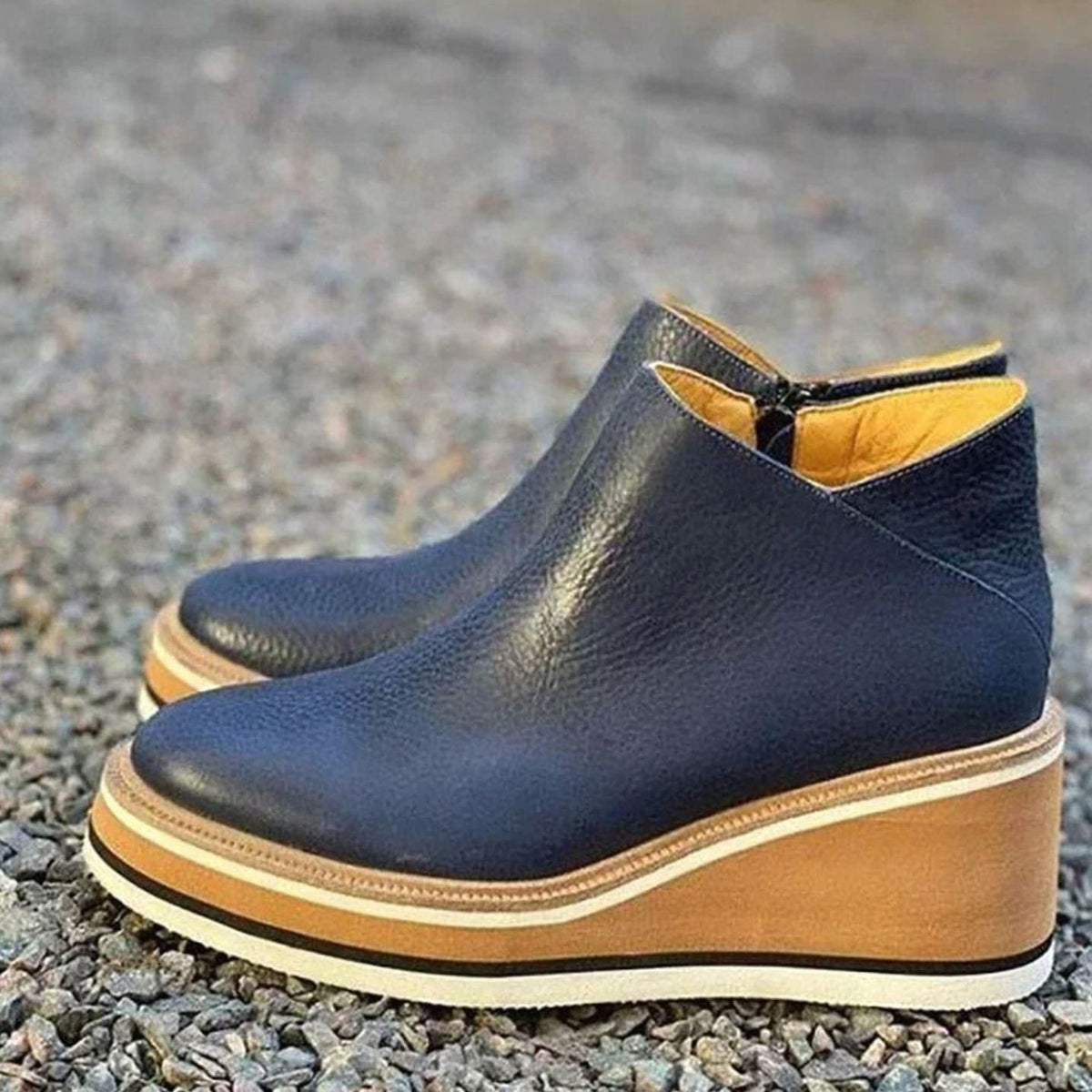 Botines Chelsea de cuña en varios colores disponibles
