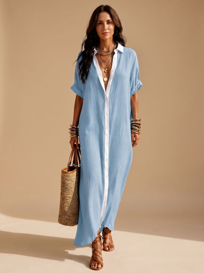 Mujer con vestido camisero boho maxi MARELA de manga corta en ambiente playero