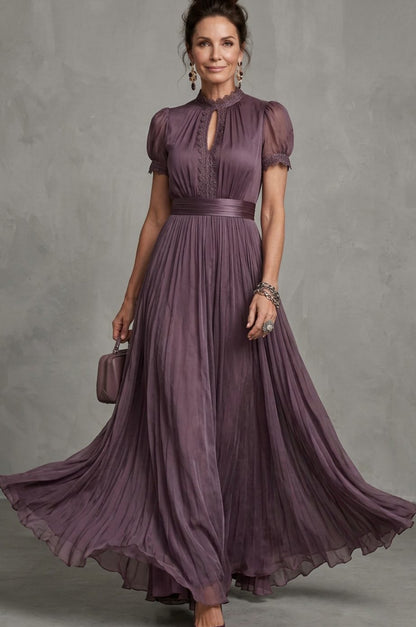 Vestido plisado con falda estilo A y caída elegante