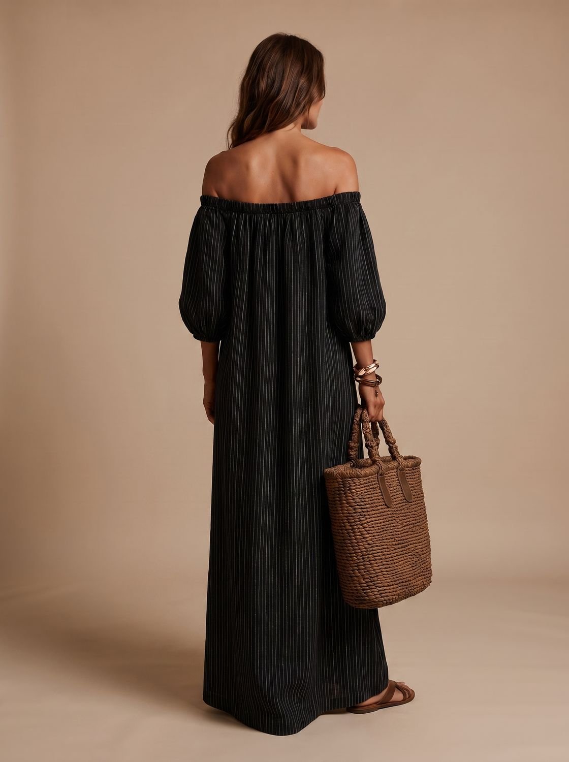 Silueta fluida del vestido maxi boho RAYENNE en color beige