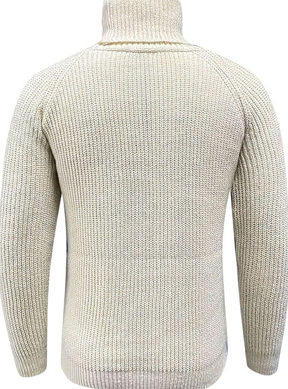 Jersey de punto canalé beige combinado con pantalón chino para look casual