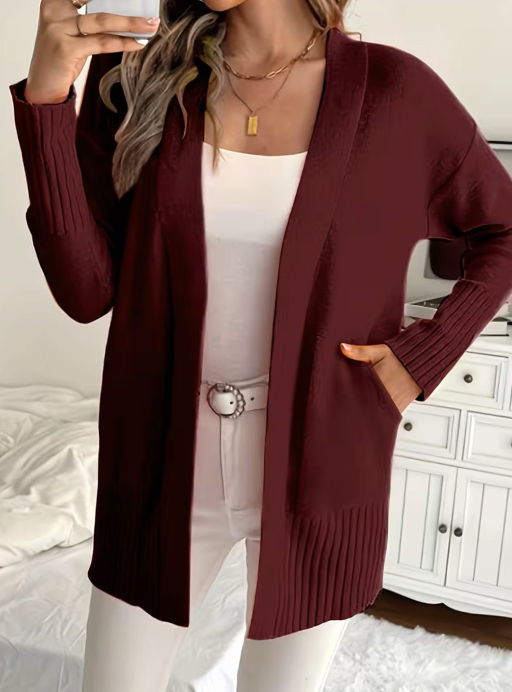 Cárdigan de punto SARELUNE combinado con vestido