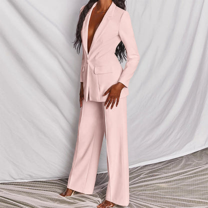 Vista frontal del conjunto blazer y pantalón SOLENNE