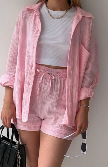 Conjunto SOLENTA en verde ideal para looks de vacaciones