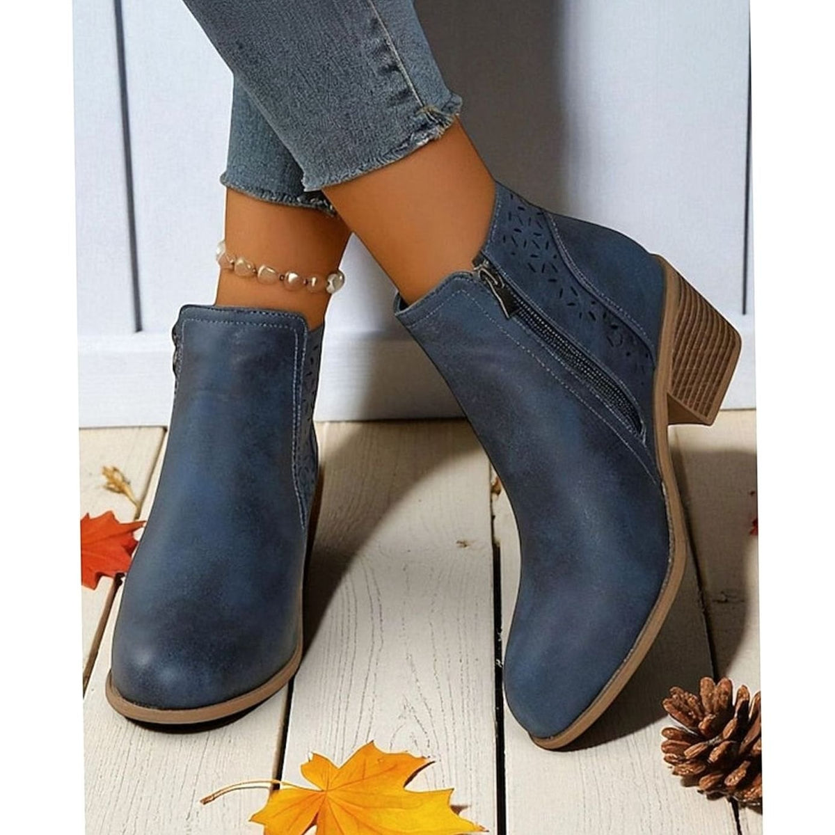 Botines mujer combinados con vestido midi para looks elegantes