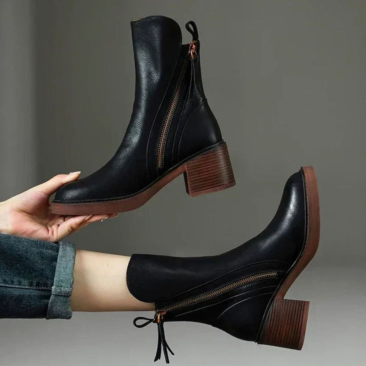 Botines TALYRA de mujer con cremallera lateral y tacón de bloque en piel sintética