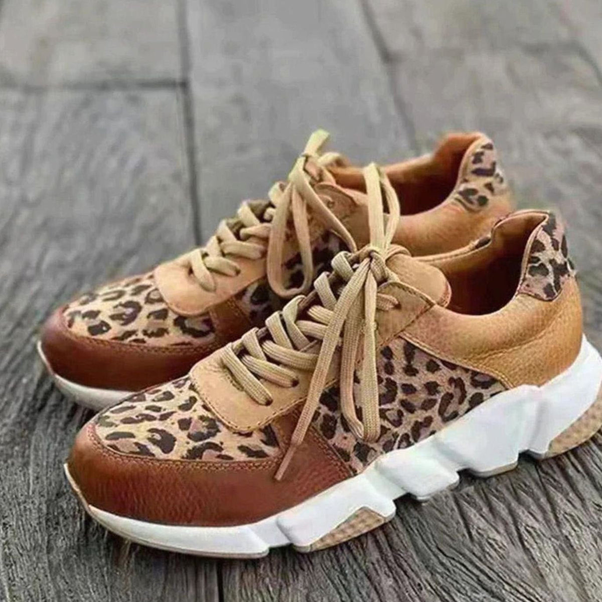 Zapatillas chunky animal print de leopardo con cordones tostados para mujer