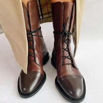 Tirador trasero de las botas militares TIBRENA para facilitar su colocación