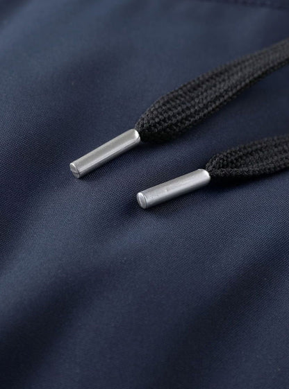 Detalle del acolchado interior de la chaqueta de invierno