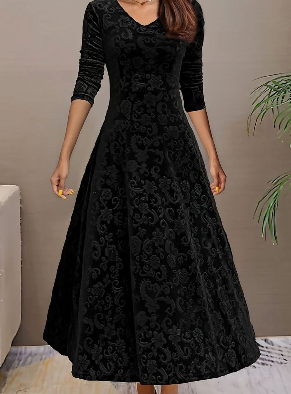 Vestido midi de terciopelo floral VELISSA en color verde oscuro