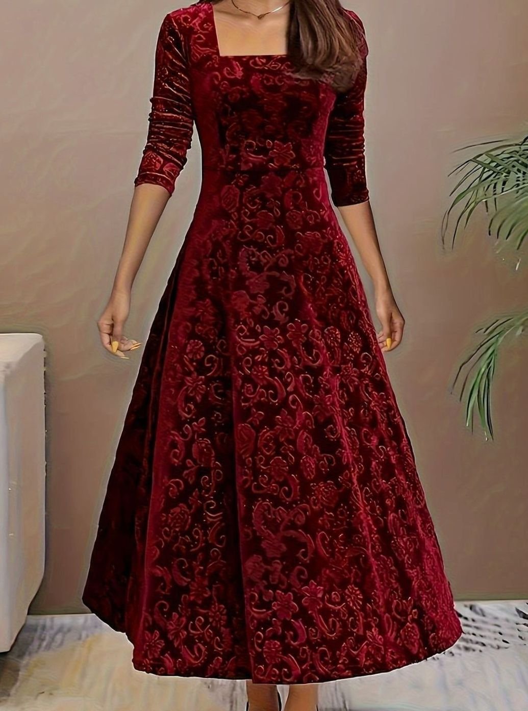Vestido VELMADORA de terciopelo floral con cuello cuadrado y mangas tres cuartos