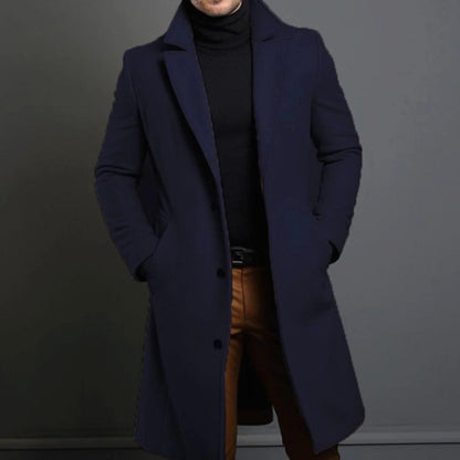 Vista frontal completa del abrigo de lana slim fit VENTOR para hombre