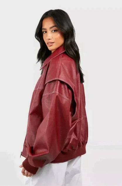 Vista trasera de la cazadora bomber oversize mujer