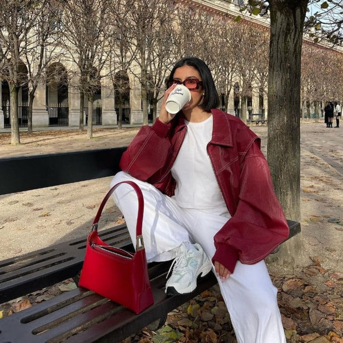 Cazadora bomber mujer look casual de día