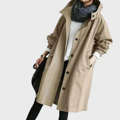 Gabardina WELMIRA combinada con jersey para look de entretiempo