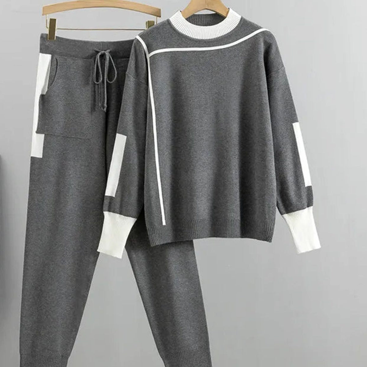Conjunto de punto WESLA con sudadera y jogger a juego para mujer