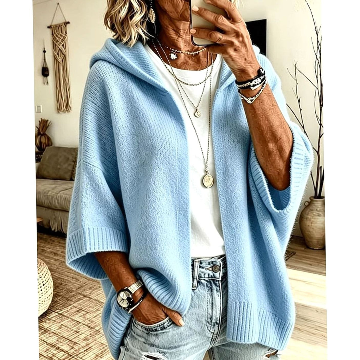 Cárdigan de punto YULENA en silueta relajada sobre look casual