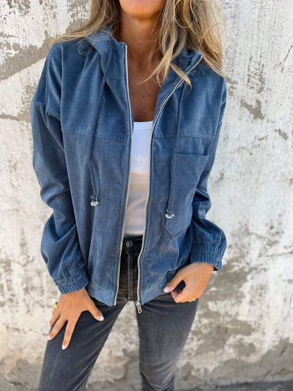 Chaqueta acanalada con capucha y cremallera de mujer, vista frontal