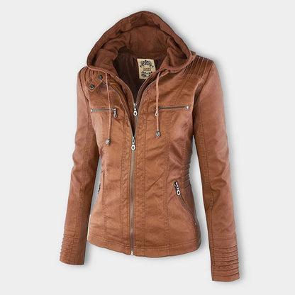 Chaqueta de cuero ZIRELLE combinada con jeans para look casual