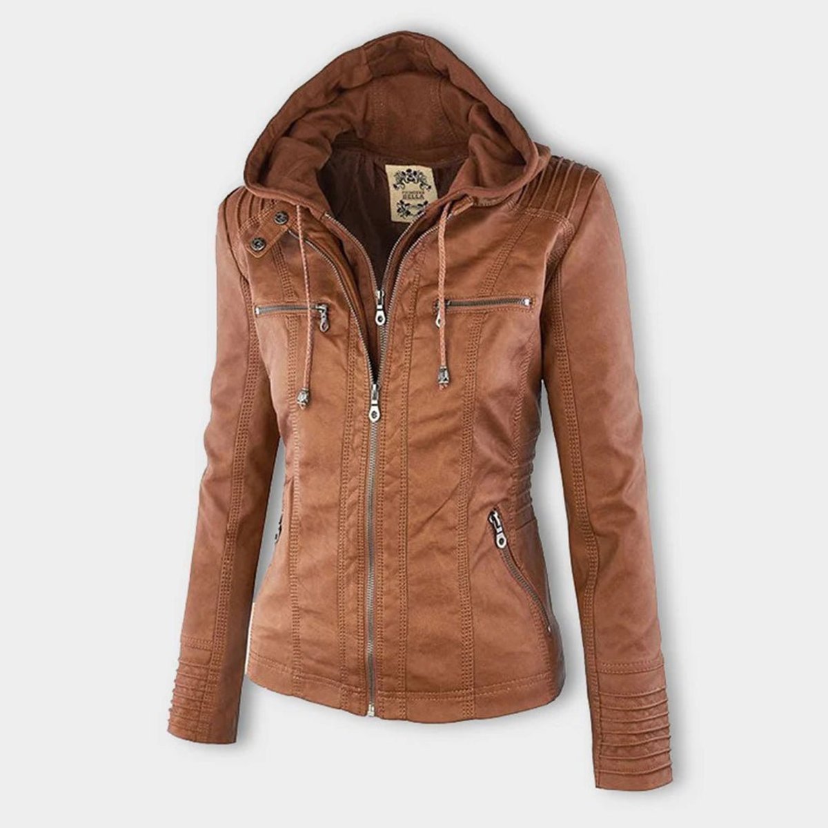 Chaqueta moto con capucha puesta, look casual